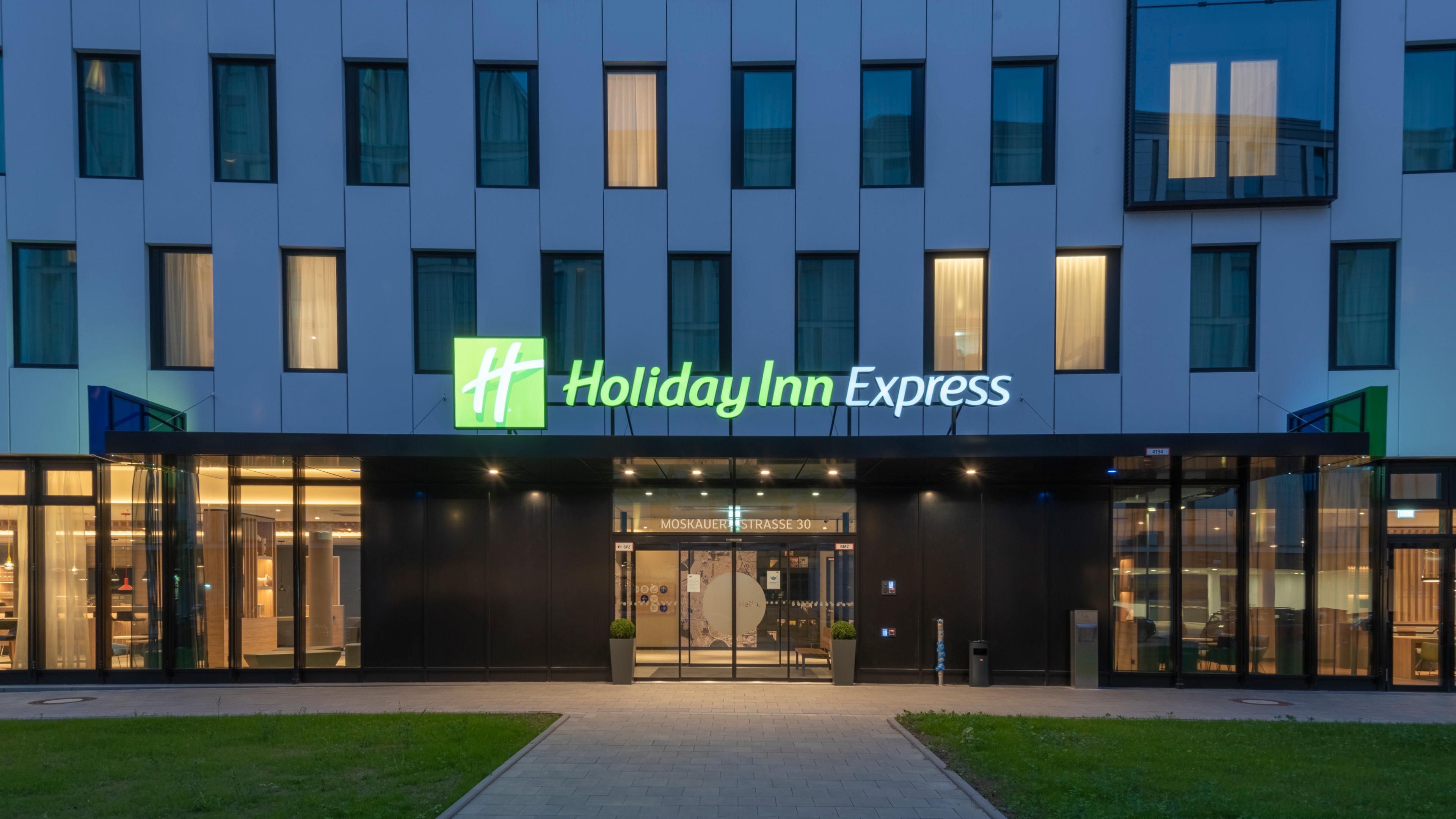 Holiday Inn Express Duesseldorf - Hauptbahnhof By Ihg — Photos 2